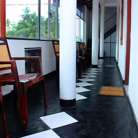 Heaven Star Rest Bed & Breakfast Mirissa Exterior foto