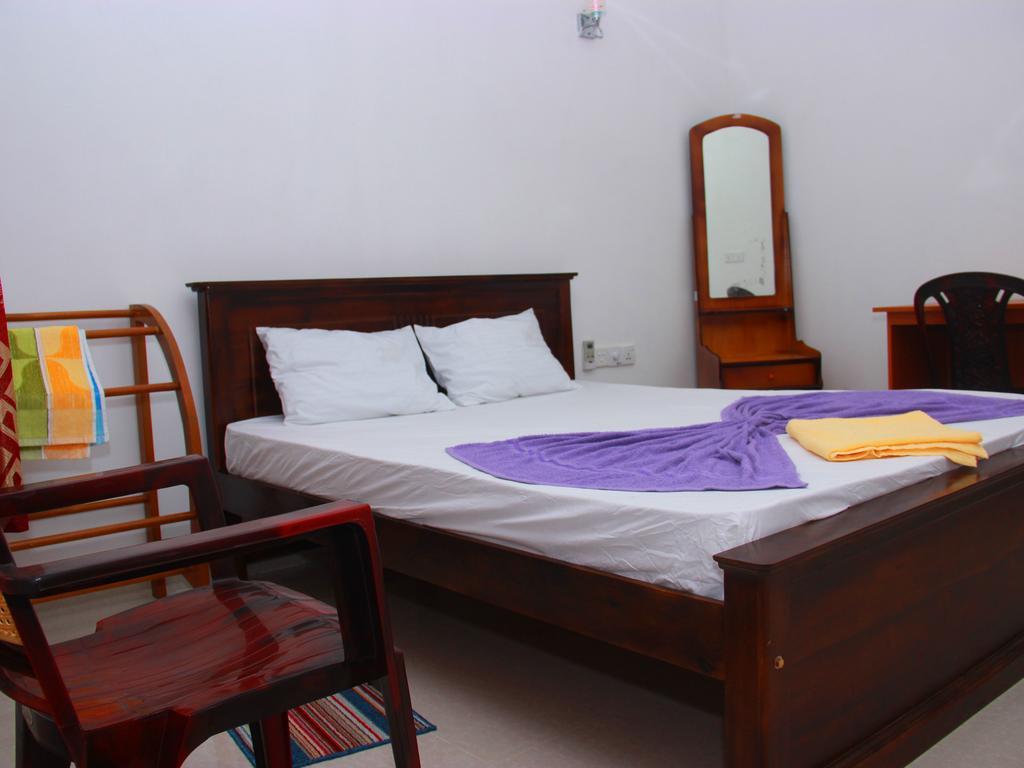 Heaven Star Rest Bed & Breakfast Mirissa Cameră foto