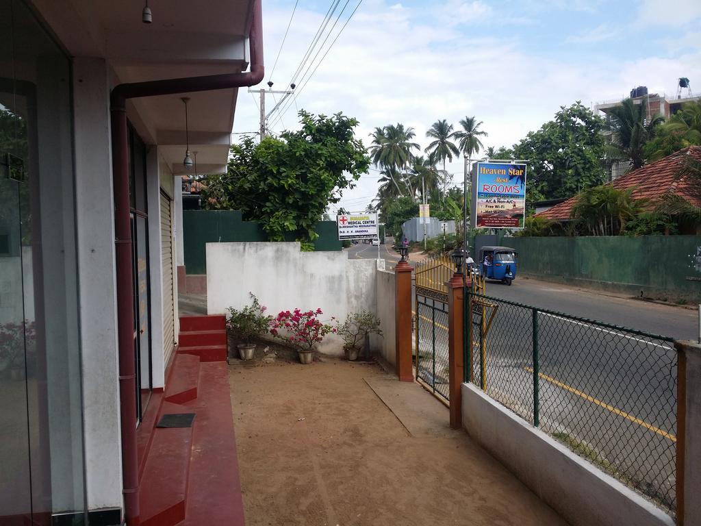 Heaven Star Rest Bed & Breakfast Mirissa Exterior foto
