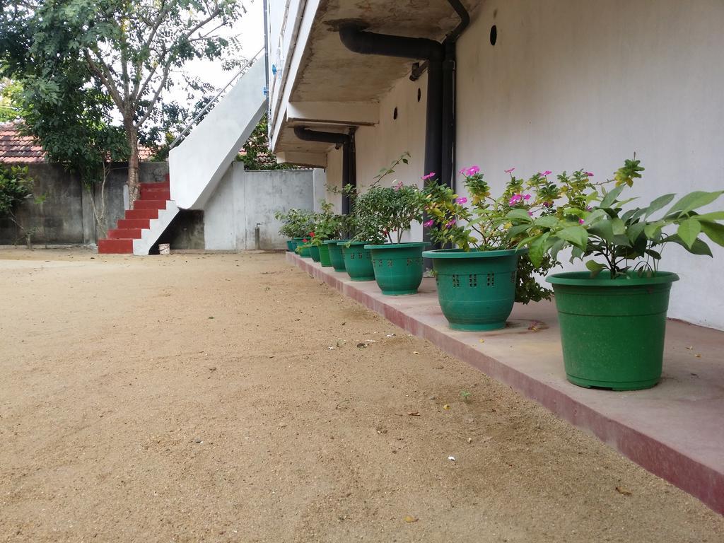 Heaven Star Rest Bed & Breakfast Mirissa Exterior foto