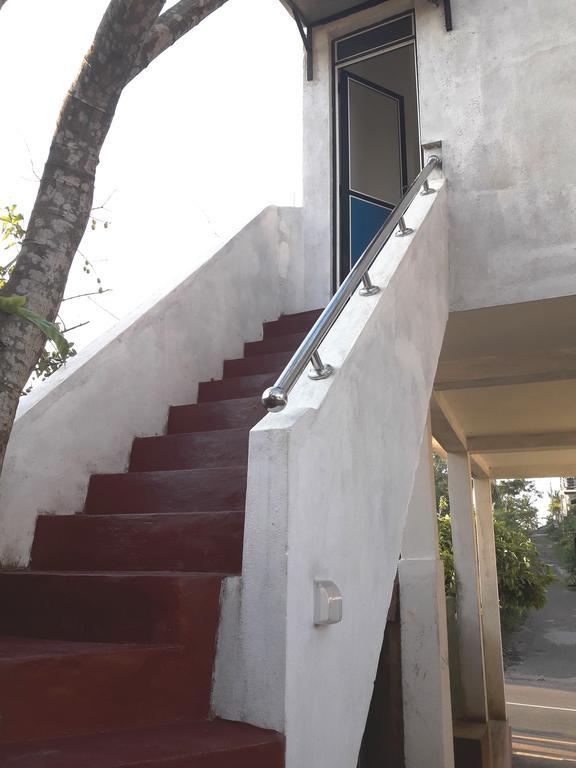 Heaven Star Rest Bed & Breakfast Mirissa Exterior foto