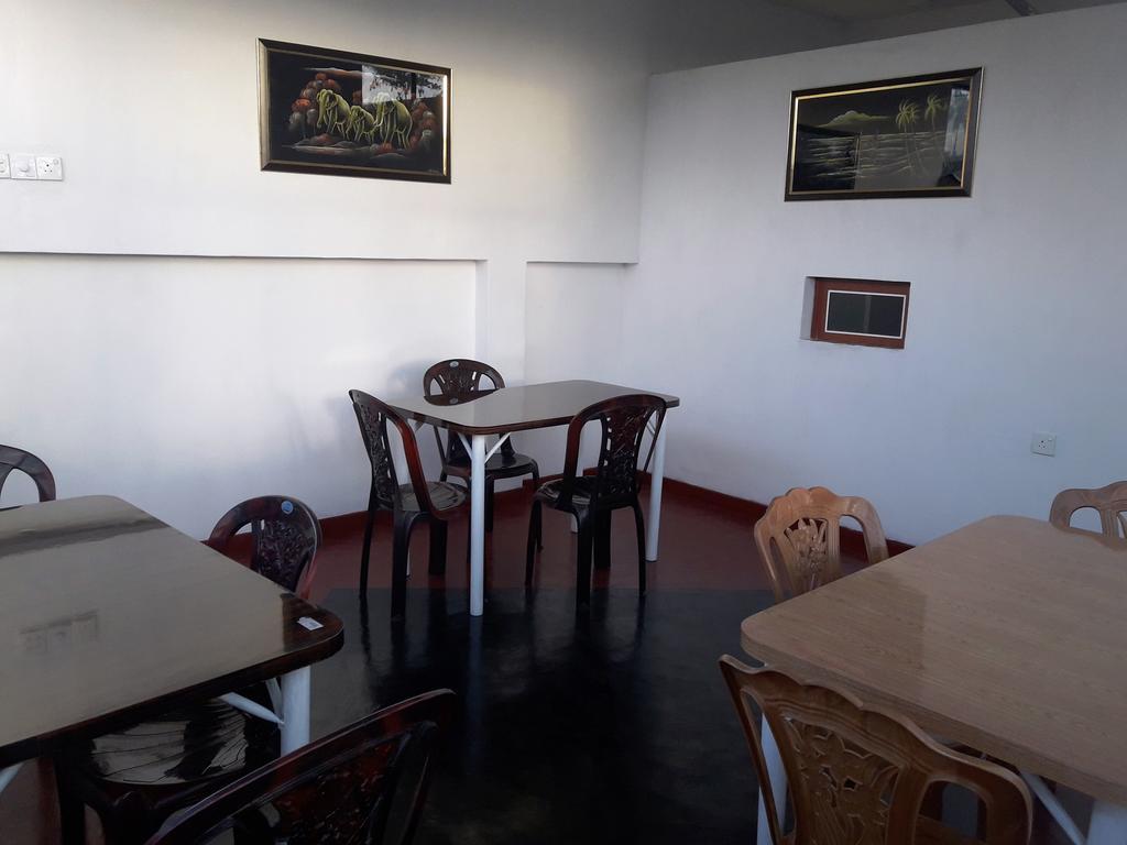 Heaven Star Rest Bed & Breakfast Mirissa Exterior foto