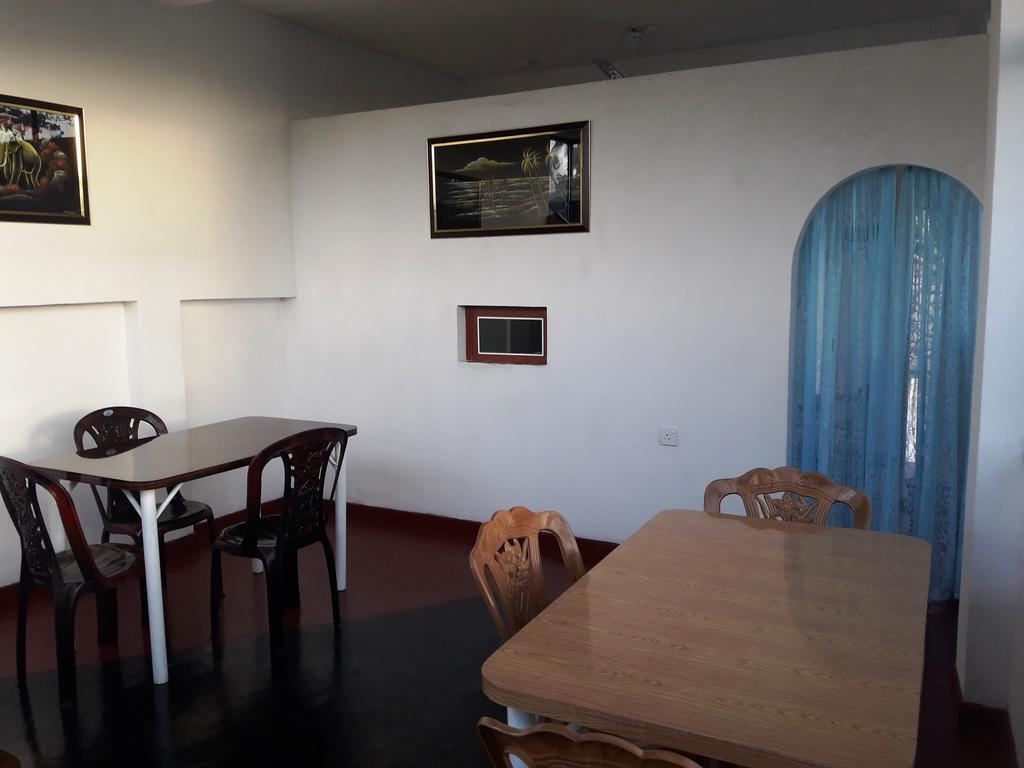 Heaven Star Rest Bed & Breakfast Mirissa Exterior foto