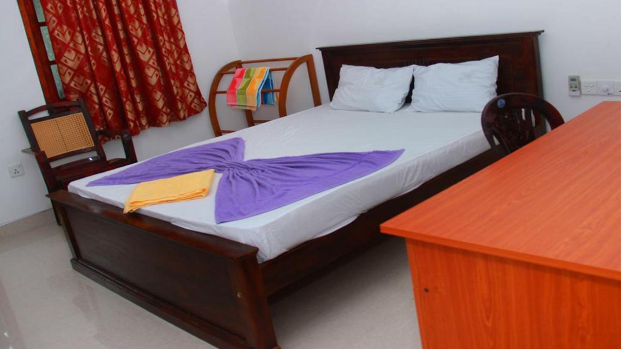 Heaven Star Rest Bed & Breakfast Mirissa Exterior foto